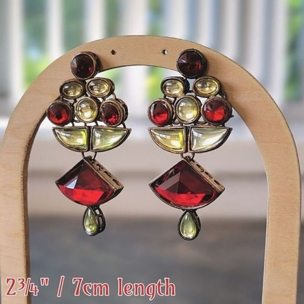 Vtg large brass faceted acrylic chandelier earrings